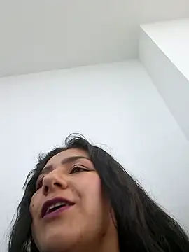 CAROLINE  07 online show from November 27, 5:05 pm