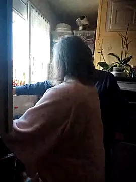 Feelineducentre online show from October 12, 9:55 am