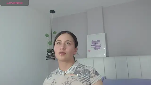 Zaaida  online show from February 9, 8:44 pm