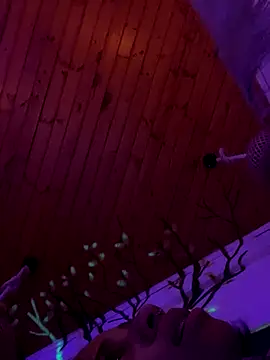 yumi hanna online show from September 21, 12:31 am