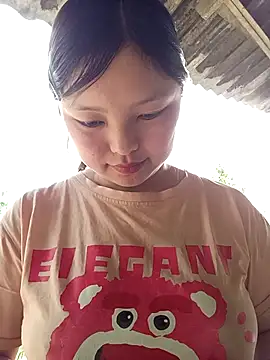 XoiXoi232 online show from April 13, 2:24 am