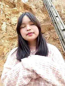 XoiXoi232 online show from March 16, 5:44 am