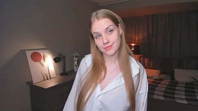 OdellaFrake online show from September 26, 8:06 pm