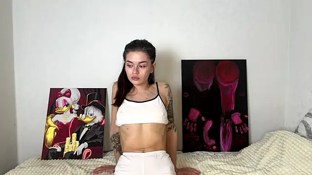 Petal Couple online show from November 28, 9:45 am