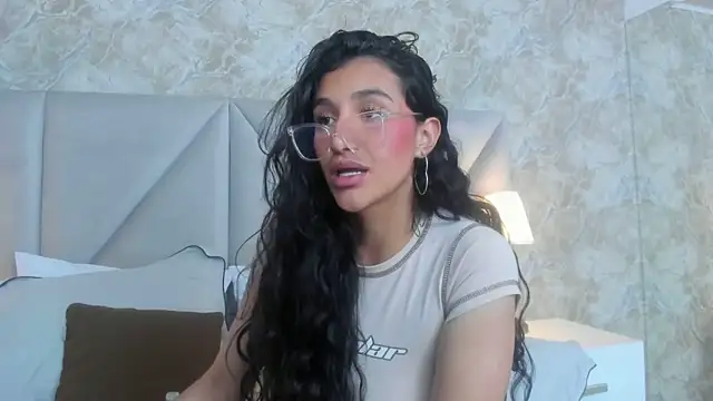 ValentiinaCruz online show from October 21, 11:42 pm