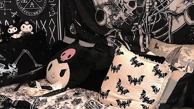 Paige Turner online show from March 11, 3:22 am