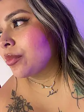 ashley-swift- online show from February 26, 7:29 am