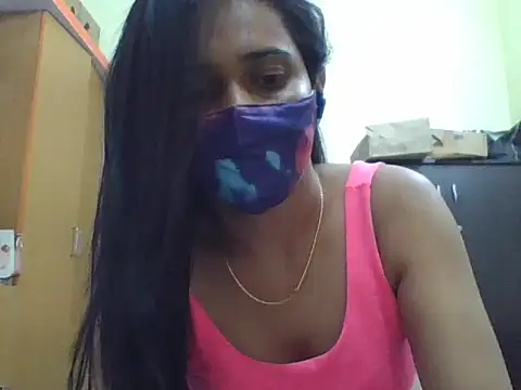 Curvyqueenz online show from December 19, 6:00 pm