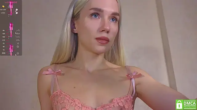 KittenFang online show from October 12, 7:49 pm