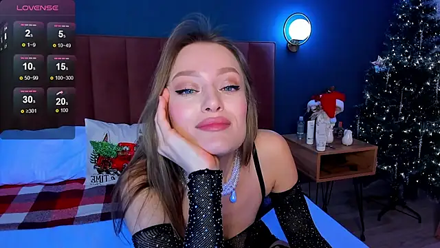 EvelynPoole online show from December 14, 1:33 am