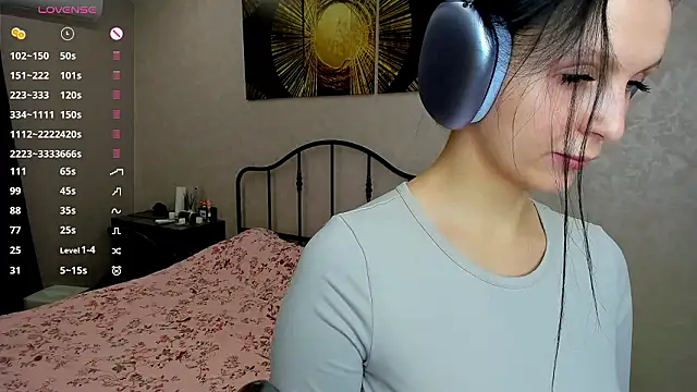 AfraBabyGills online show from March 22, 7:31 pm