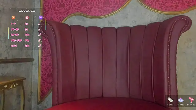 AlexiaCooperr online show from April 21, 2:13 pm