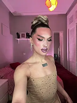 lacattiva online show from February 9, 8:11 pm