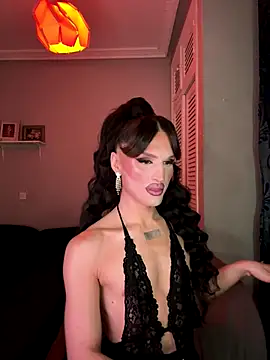 lacattiva online show from September 11, 9:37 pm