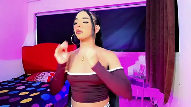 Britany montiel online show from April 16, 9:39 pm