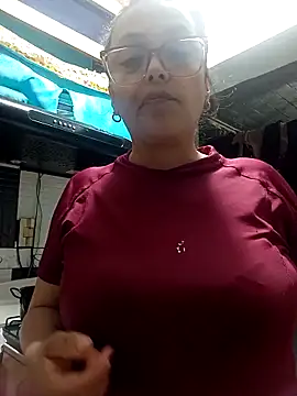 Lady 16 online show from November 8, 3:55 am