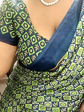 tami lavanya online show from October 20, 4:32 pm