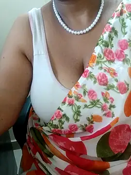 tami lavanya online show from October 15, 4:04 am