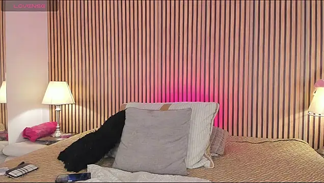 keeyla stone online show from April 14, 11:05 pm