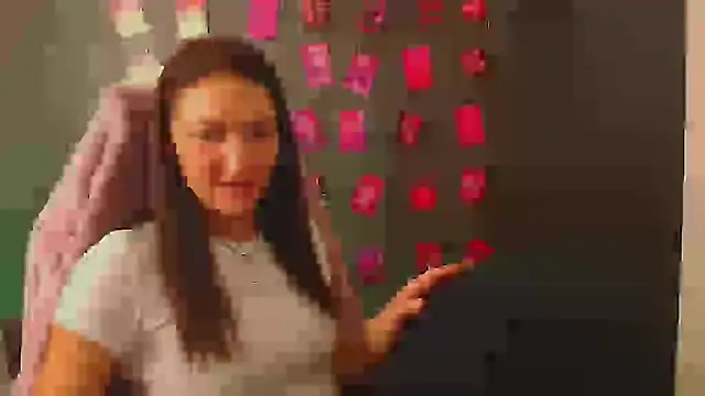 Aurora Loveu online show from November 18, 7:20 am