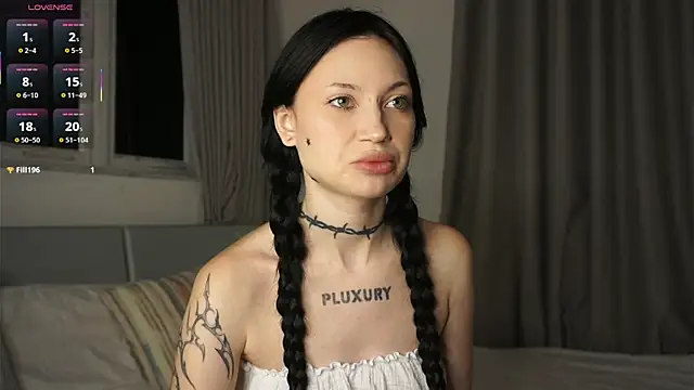 Alice 1n Wonderland  online show from October 14, 3:47 pm