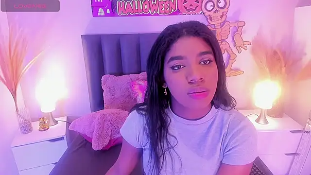 KendraChavez  online show from October 21, 10:14 pm