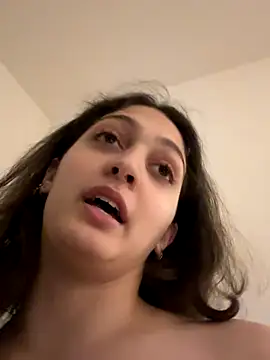 DreamThickCouple online show from November 28, 10:46 pm