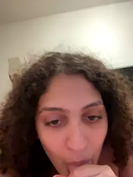 DreamThickCouple online show from October 9, 10:03 pm