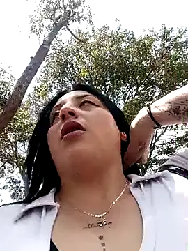 megan fox5 online show from October 10, 5:40 pm