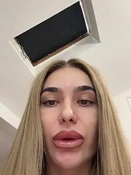 KaseyQuinn  online show from November 5, 9:14 am