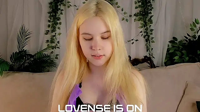 ElizSpieth online show from October 28, 1:55 am