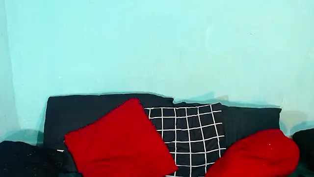 Naomi Blomm online show from February 25, 4:33 am