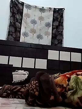 rani8008 online show from April 8, 2:24 am