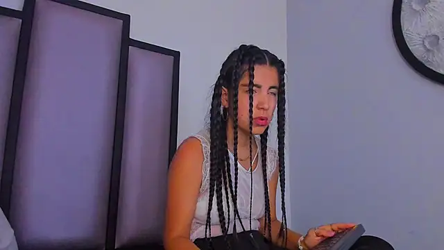 Lucy-23 online show from December 19, 5:21 am