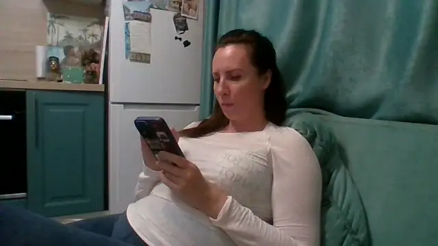 ALICAINWONDERLAND online show from February 22, 6:42 pm