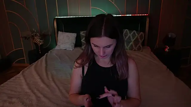 SofiSoft online show from November 16, 8:31 pm