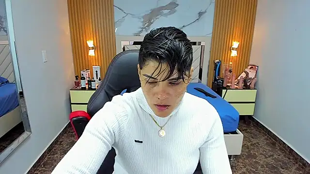 KAROLLJONES1 online show from October 15, 2:47 am