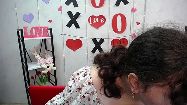 NeonilaLisova online show from October 12, 5:32 am