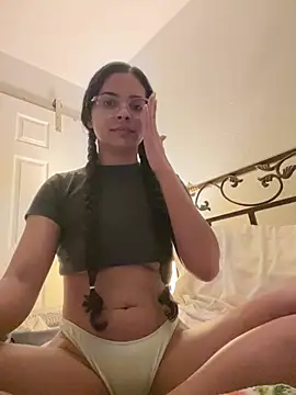 vixxnovalee online show from February 12, 8:27 am