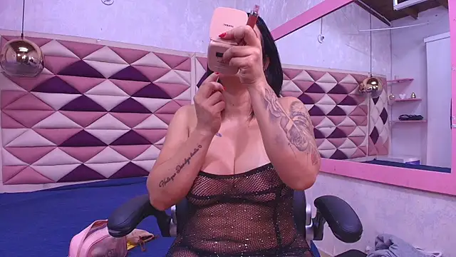 emma madi online show from October 26, 12:22 pm