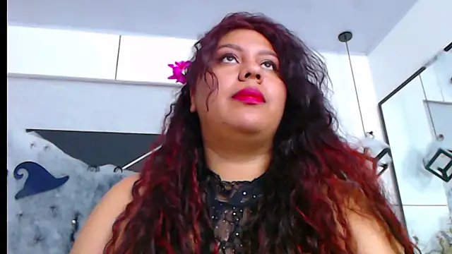 CloeStron online show from October 17, 2:09 pm