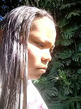 SophiaGuzman online show from November 10, 7:42 pm