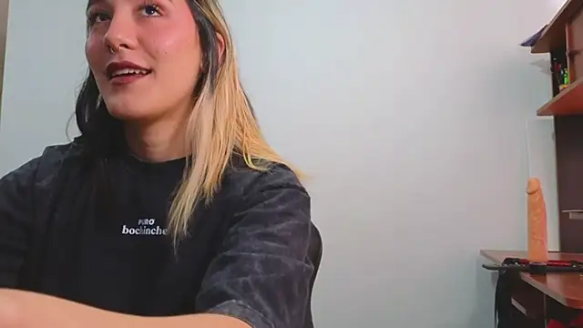 Sweetlolita online show from September 8, 7:57 pm