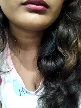 Cute pinkii online show from December 16, 8:15 pm