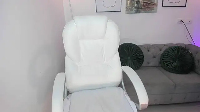 Melina Rouge online show from October 5, 4:56 pm