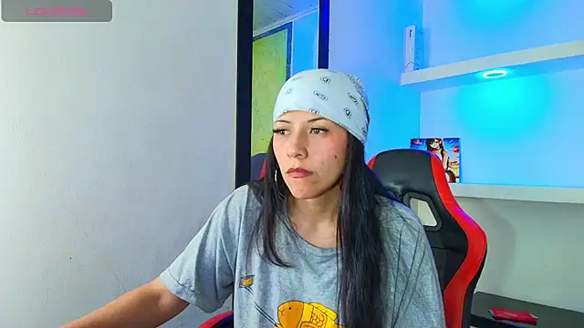 Raven Rouge  online show from September 12, 6:14 am