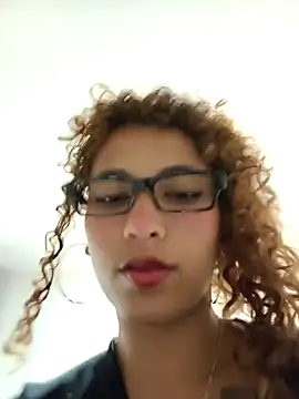 Vikyvoyeur online show from September 23, 2:43 am