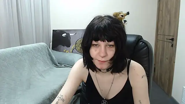 TinaQuiin online show from February 16, 9:09 am