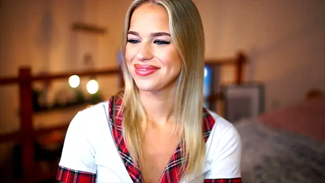 Emilyvanroessel online show from January 8, 8:07 am