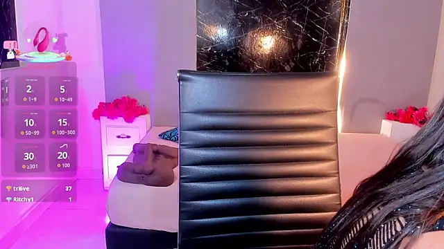 Hannacooper3 online show from September 22, 8:51 pm